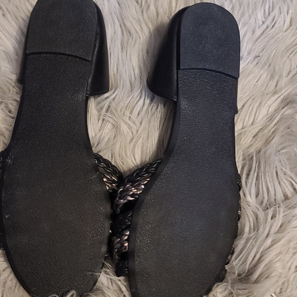 Sandals - Picture 3 of 4
